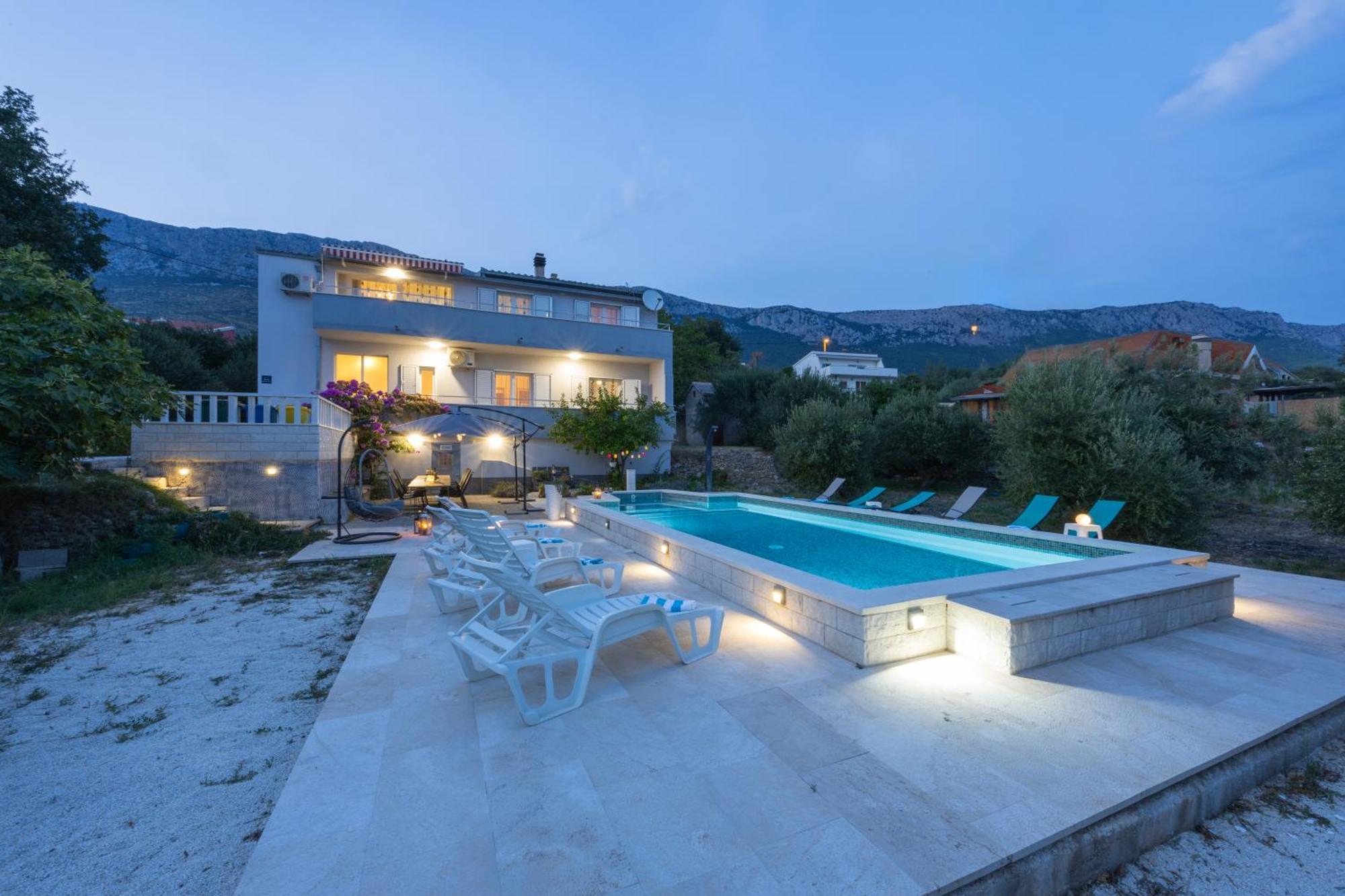 Casa Felice Apartments-Holiday Home Kaštela エクステリア 写真