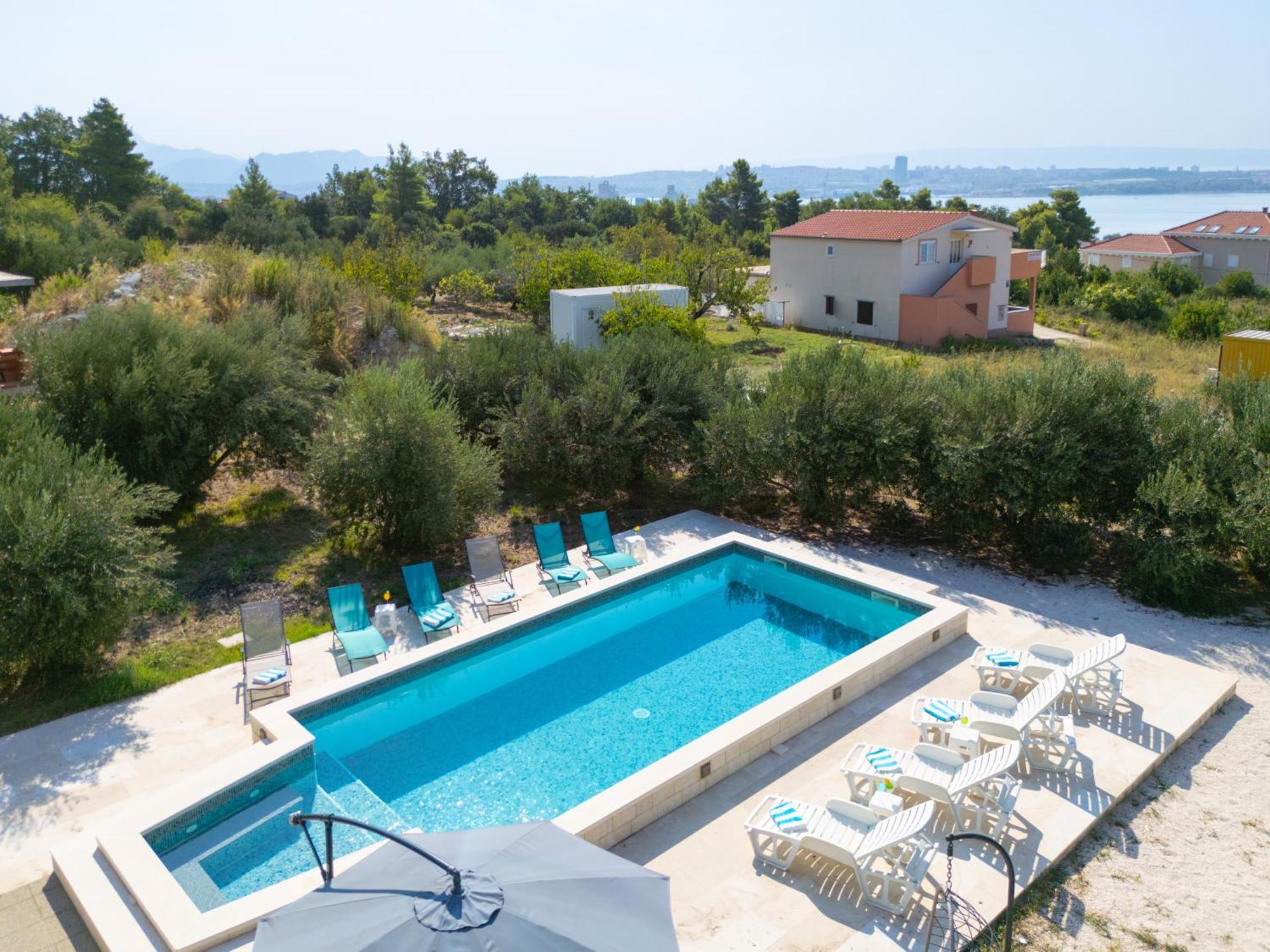 Casa Felice Apartments-Holiday Home Kaštela エクステリア 写真