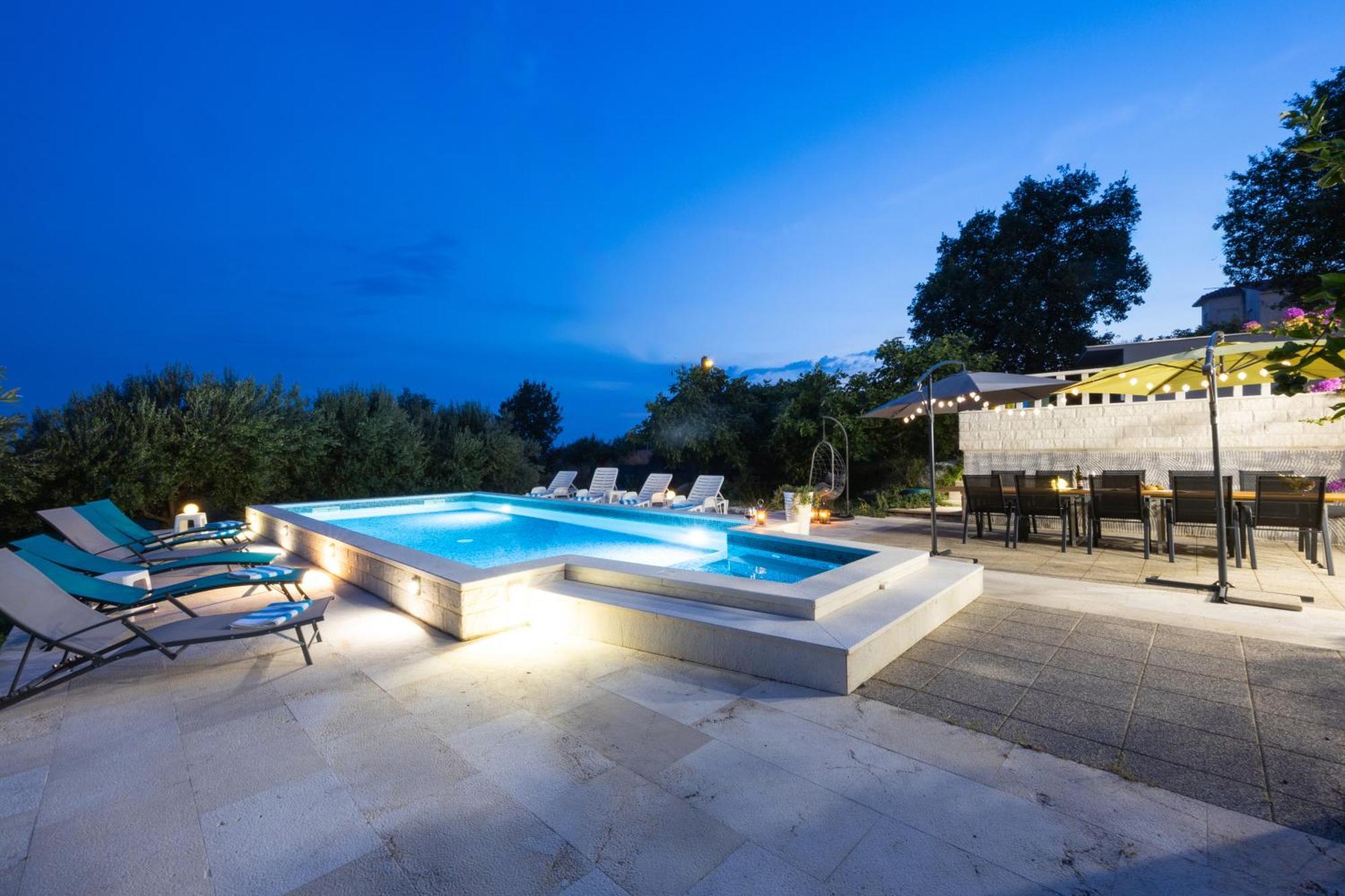 Casa Felice Apartments-Holiday Home Kaštela エクステリア 写真