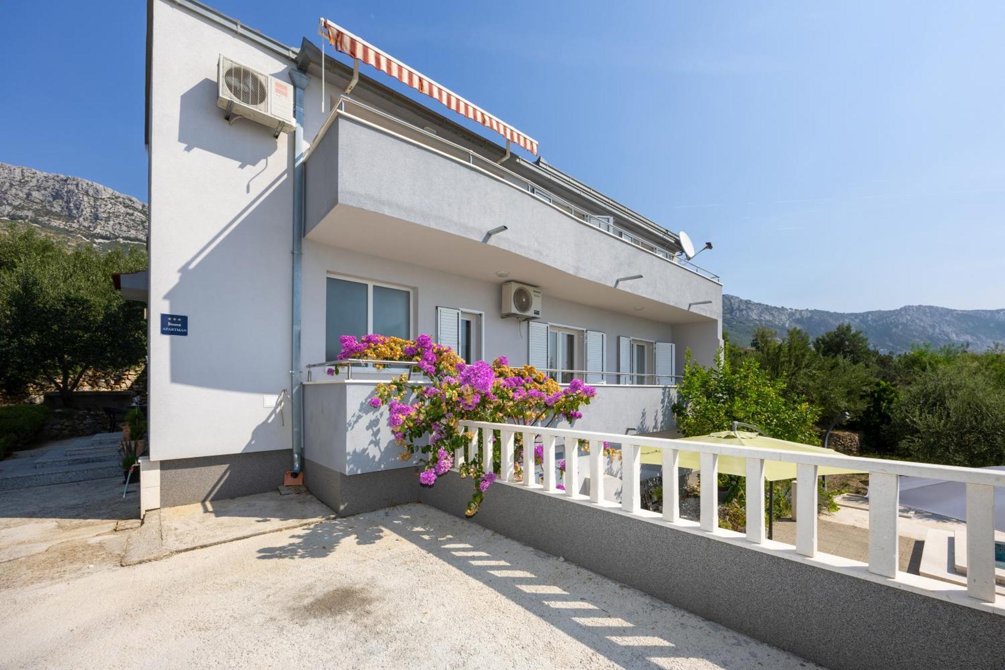 Casa Felice Apartments-Holiday Home Kaštela エクステリア 写真