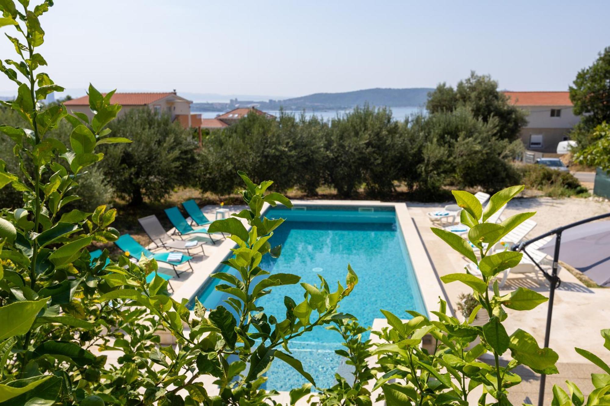 Casa Felice Apartments-Holiday Home Kaštela エクステリア 写真